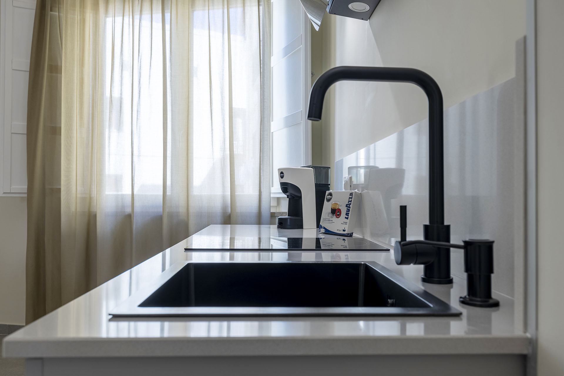 Appartamento bilocale con veranda esterna a Trapani